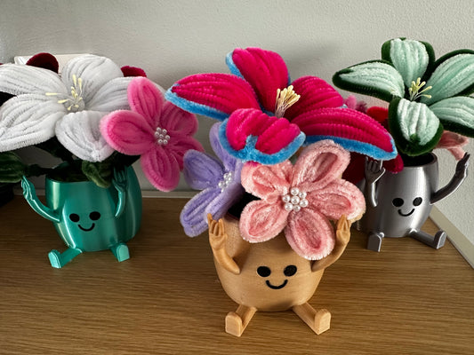 Pot fleuri décoratif – Imprimé en 3D & fleurs faites à la main